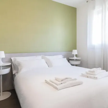 Apartment Italianway-poma 61 Flat