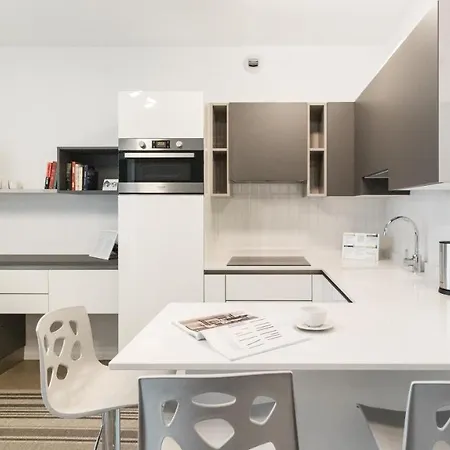 Italianway-poma 61 Flat * Milan